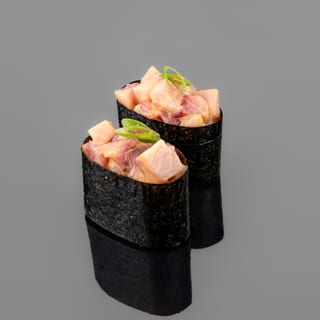 Spicy Hamachi Gunkan